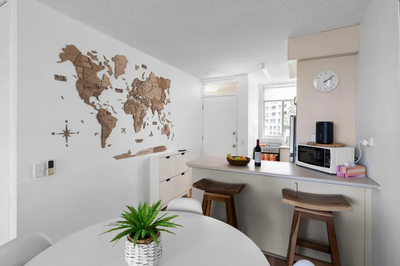 The Suntide - Beachfront 2Bedroom Unit At Central Surfers With Parking And Netflix Gold Coast