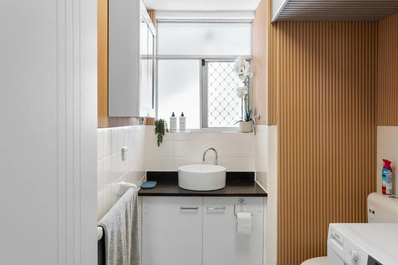 The Suntide - Beachfront 2Bedroom Unit At Central Surfers With Parking And Netflix Gold Coast
